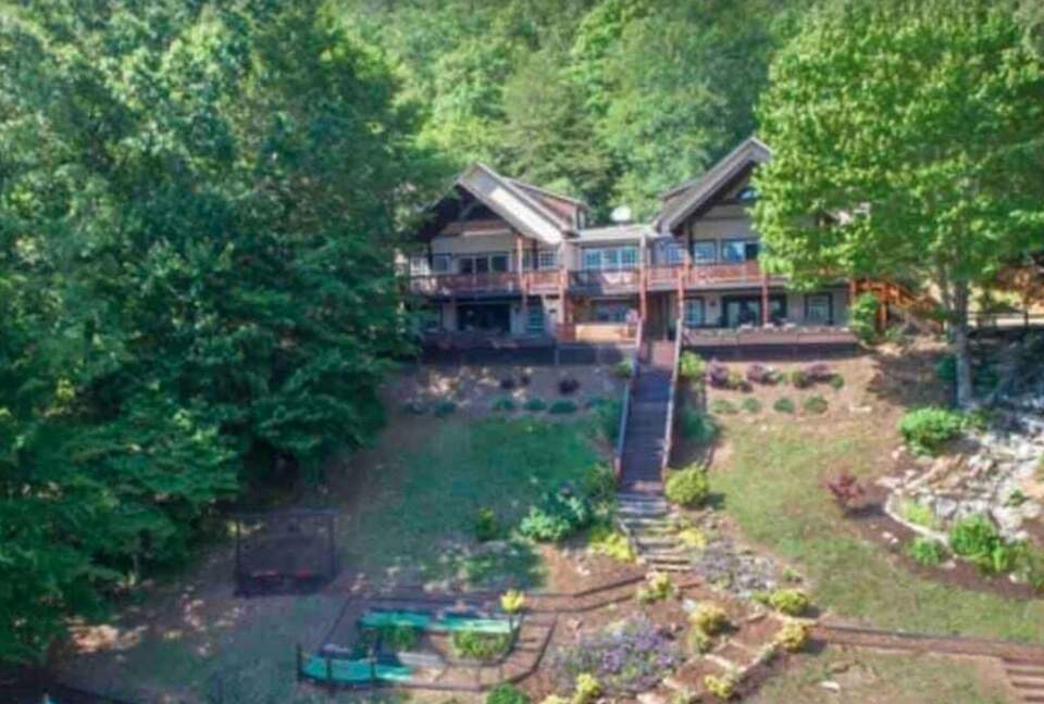 Bend of the River Retreat on Lake Chatuge / Private Dock / Boat - Hiawassee, Georgia