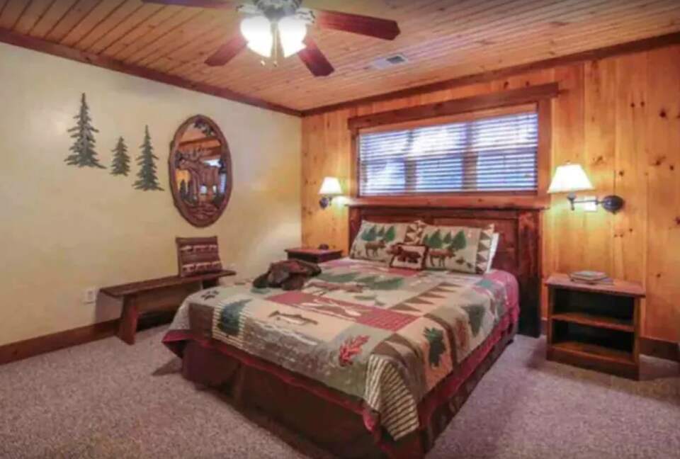 Bend of the River Retreat on Lake Chatuge / Private Dock / Boat - Hiawassee, Georgia