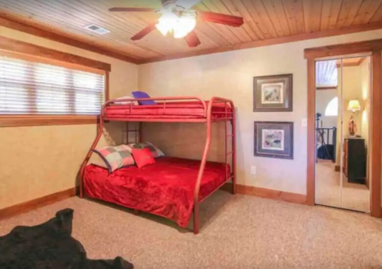 Bend of the River Retreat on Lake Chatuge / Private Dock / Boat - Hiawassee, Georgia