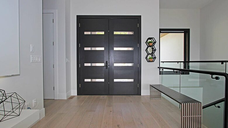 West Kelowna Dream Home with Okanagan Lake Views - West Kelowna, Canada