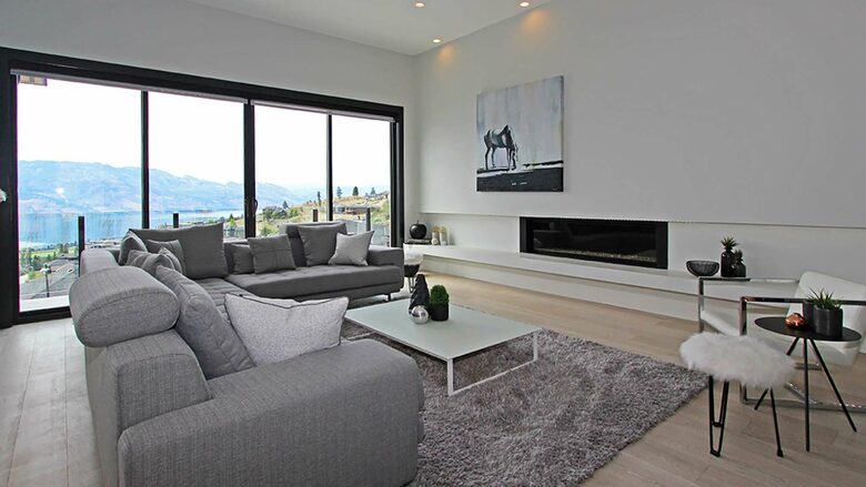 West Kelowna Dream Home with Okanagan Lake Views - West Kelowna, Canada