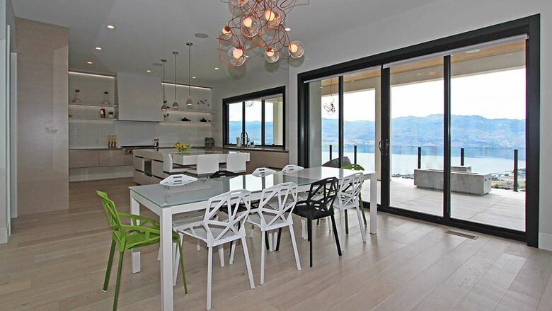 West Kelowna Dream Home with Okanagan Lake Views - West Kelowna, Canada