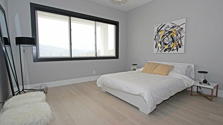 West Kelowna Dream Home with Okanagan Lake Views - West Kelowna, Canada