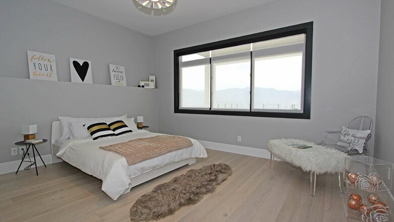 West Kelowna Dream Home with Okanagan Lake Views - West Kelowna, Canada
