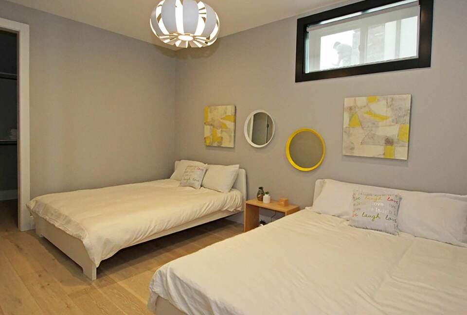 West Kelowna Dream Home with Okanagan Lake Views - West Kelowna, Canada