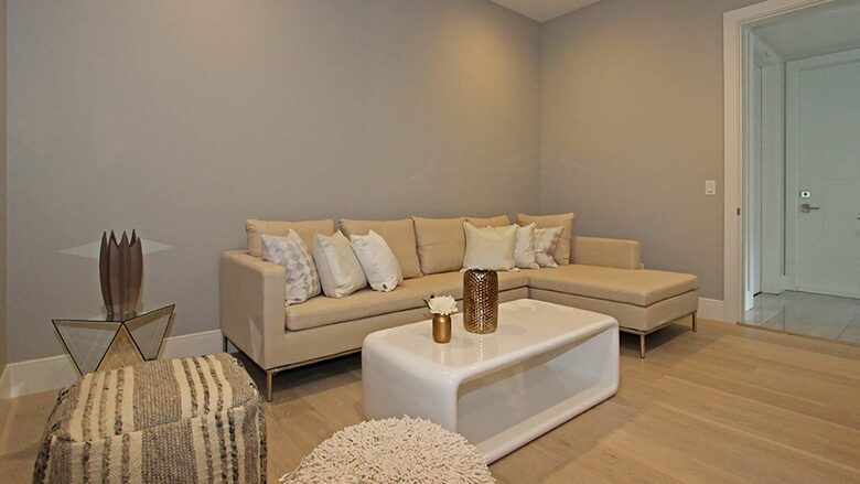 West Kelowna Dream Home with Okanagan Lake Views - West Kelowna, Canada