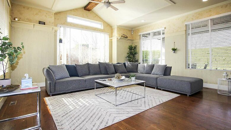 Garden Getaway With Private Pool and Hot Tub - West Kelowna, Canada