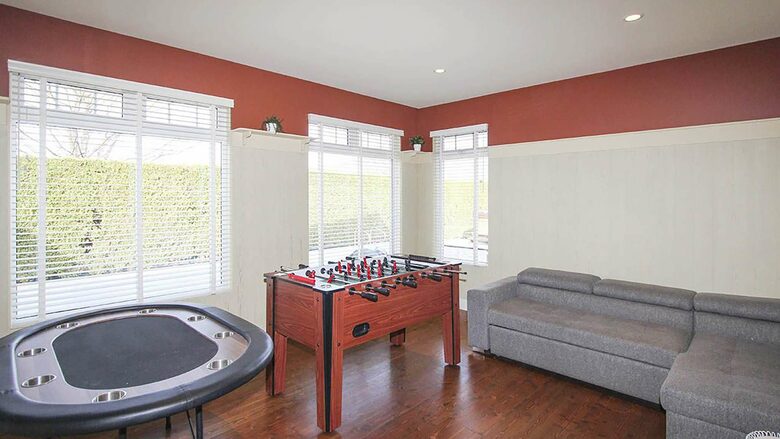 Garden Getaway With Private Pool and Hot Tub - West Kelowna, Canada