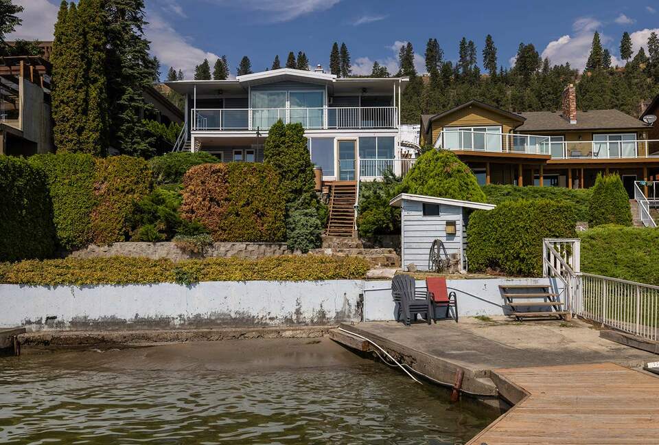 Okanagan Lakehouse With Private Dock - West Kelowna, Canada