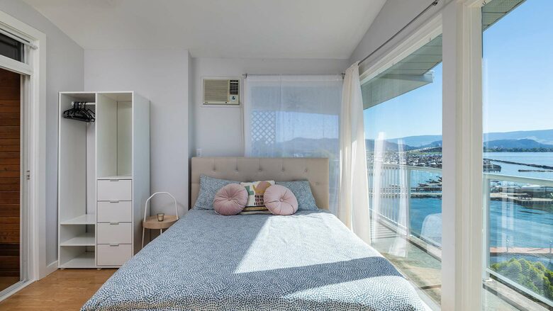 Okanagan Lakehouse With Private Dock - West Kelowna, Canada