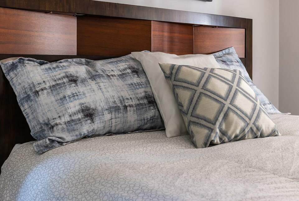 Okanagan Lakehouse With Private Dock - West Kelowna, Canada