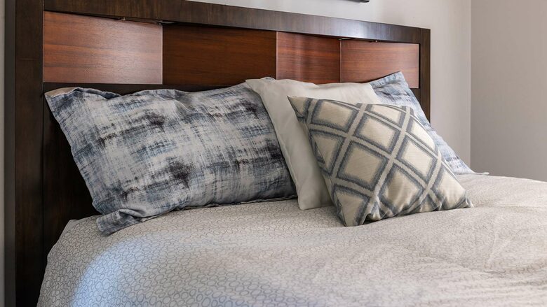 Okanagan Lakehouse With Private Dock - West Kelowna, Canada