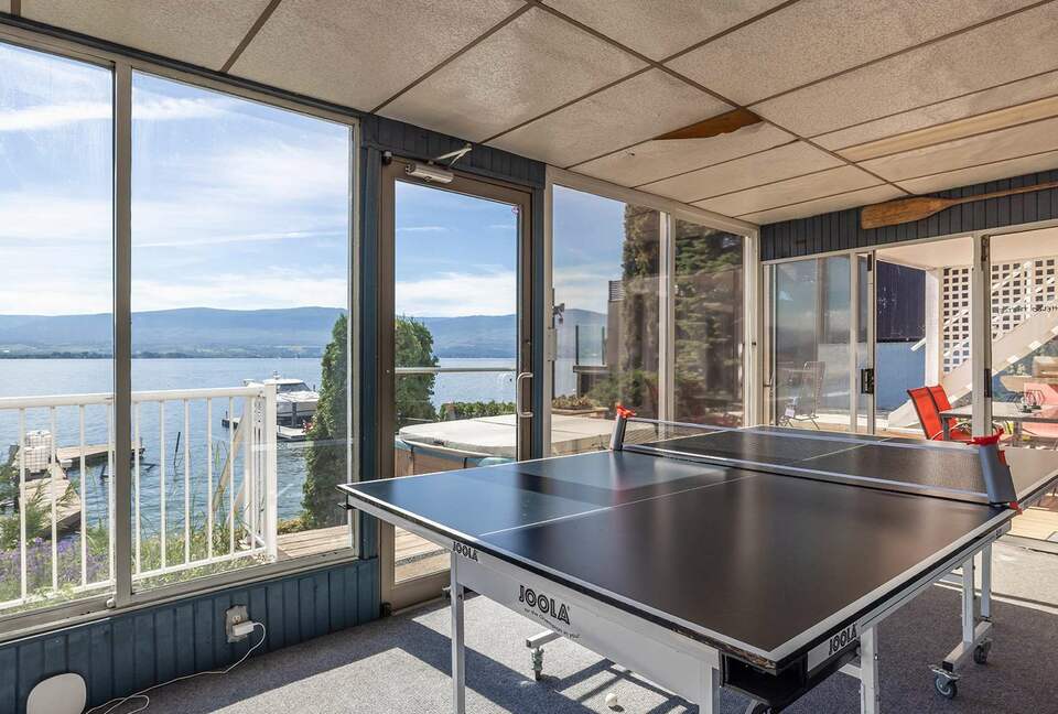 Okanagan Lakehouse With Private Dock - West Kelowna, Canada
