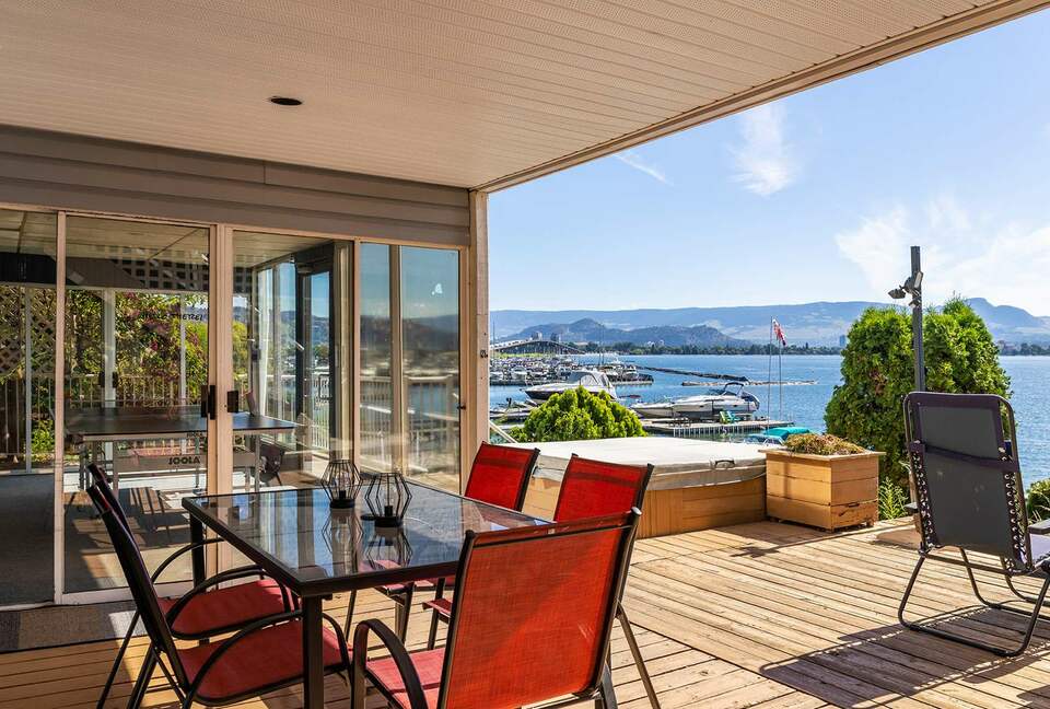 Okanagan Lakehouse With Private Dock - West Kelowna, Canada