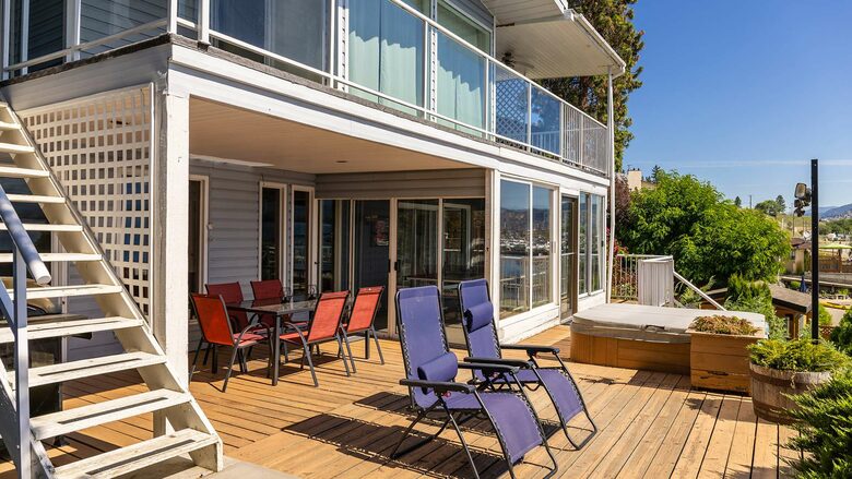 Okanagan Lakehouse With Private Dock - West Kelowna, Canada