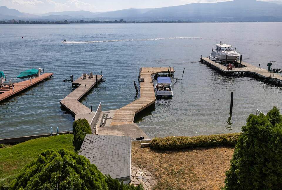 Okanagan Lakehouse With Private Dock - West Kelowna, Canada