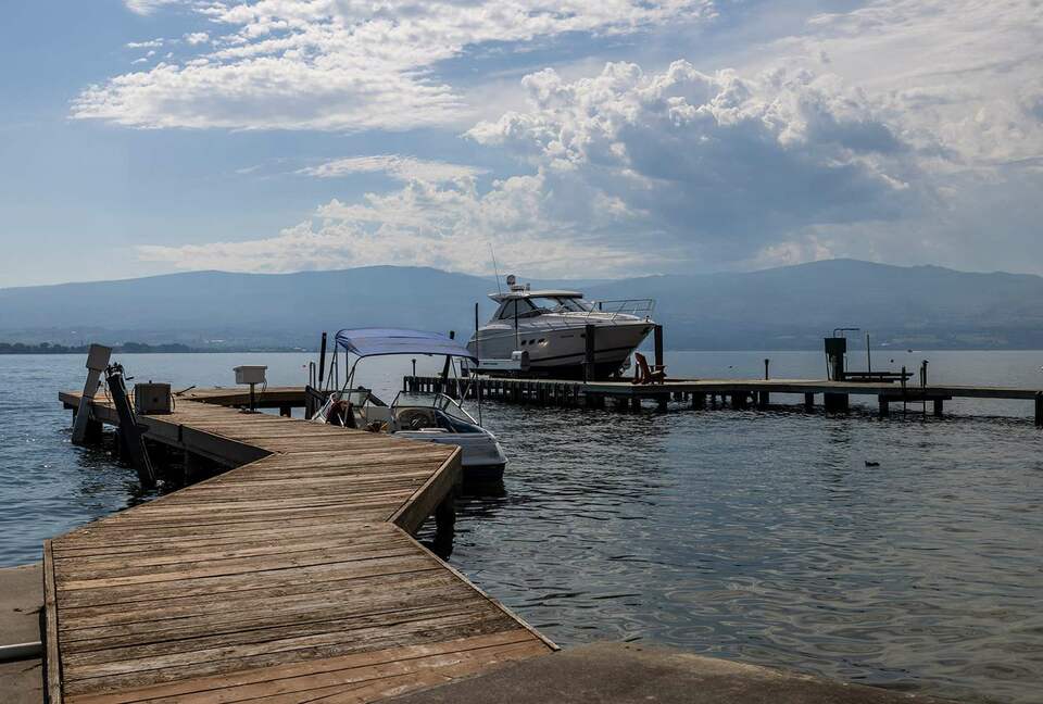 Okanagan Lakehouse With Private Dock - West Kelowna, Canada