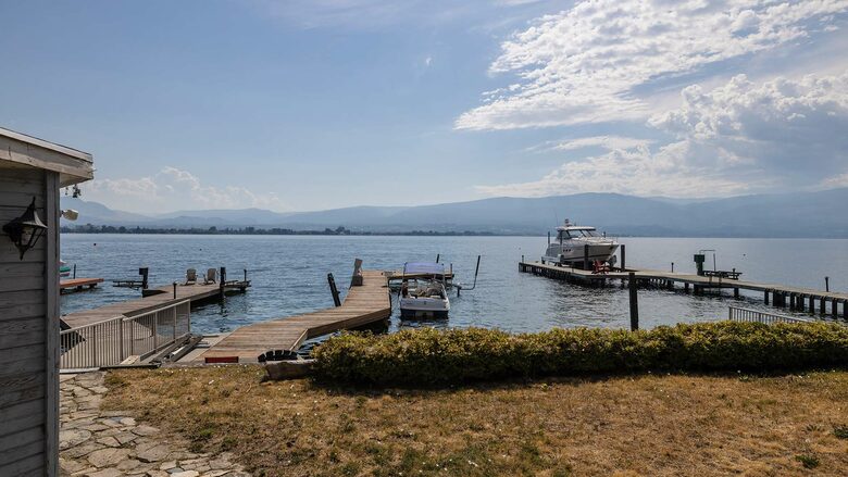 Okanagan Lakehouse With Private Dock - West Kelowna, Canada