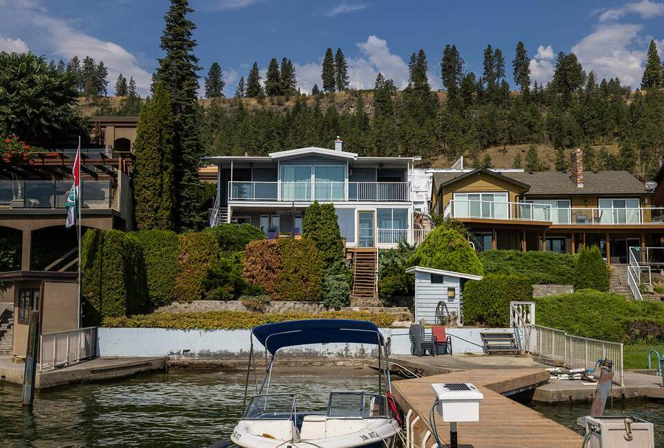 Okanagan Lakehouse With Private Dock - West Kelowna, Canada