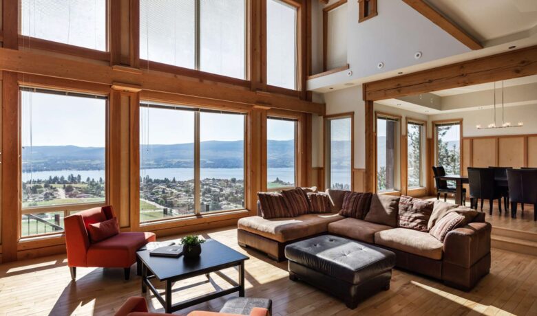 Wine Country Getaway with Sweeping Views of Okanagan Lake - West Kelowna, Canada