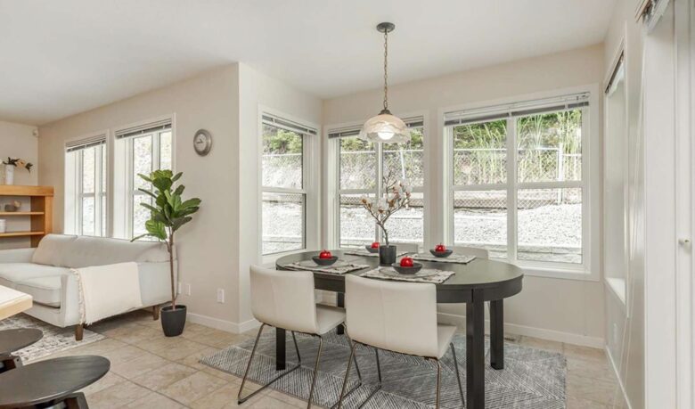 Picturesque Views of Okanagan Lake and Surrounding Vineyards - West Kelowna, Canada