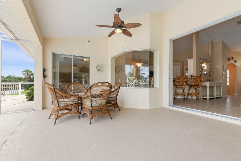 Palm Coast Canal Getaway - Palm Coast, Florida