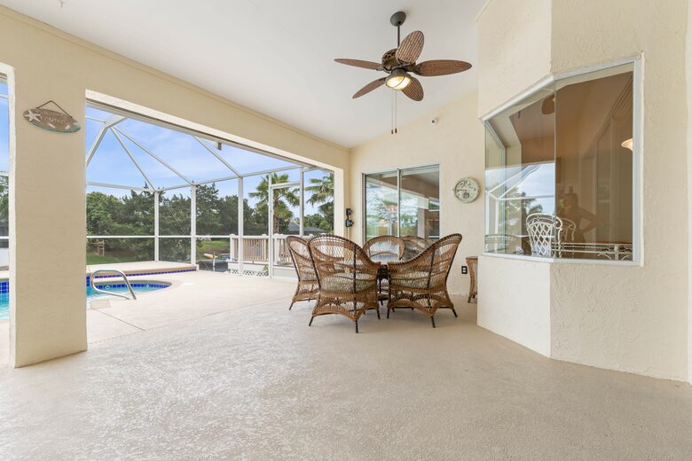 Palm Coast Canal Getaway - Palm Coast, Florida