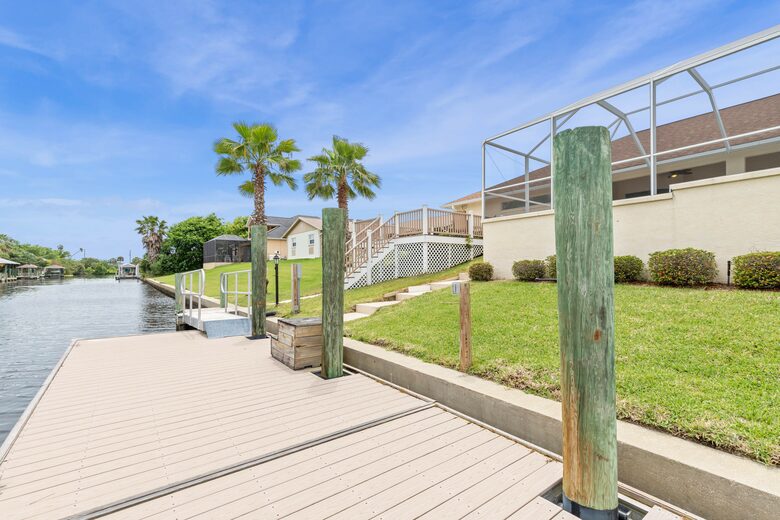 Palm Coast Canal Getaway - Palm Coast, Florida