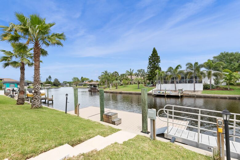 Palm Coast Canal Getaway - Palm Coast, Florida