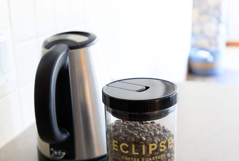 Canmore Mountain Escape with a Rooftop Hot Tub - Canmore, Canada