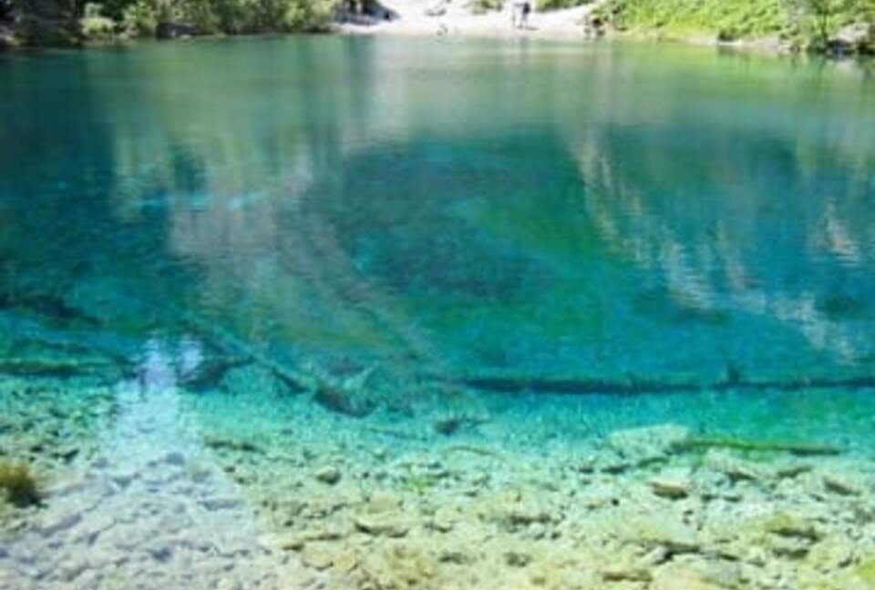 Canmore Mountain Escape with a Rooftop Hot Tub - Canmore, Canada
