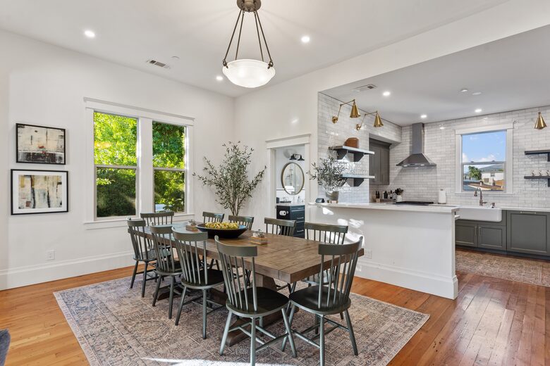 Modern Farmhouse 2 Blocks to Downtown Napa! - Napa, California