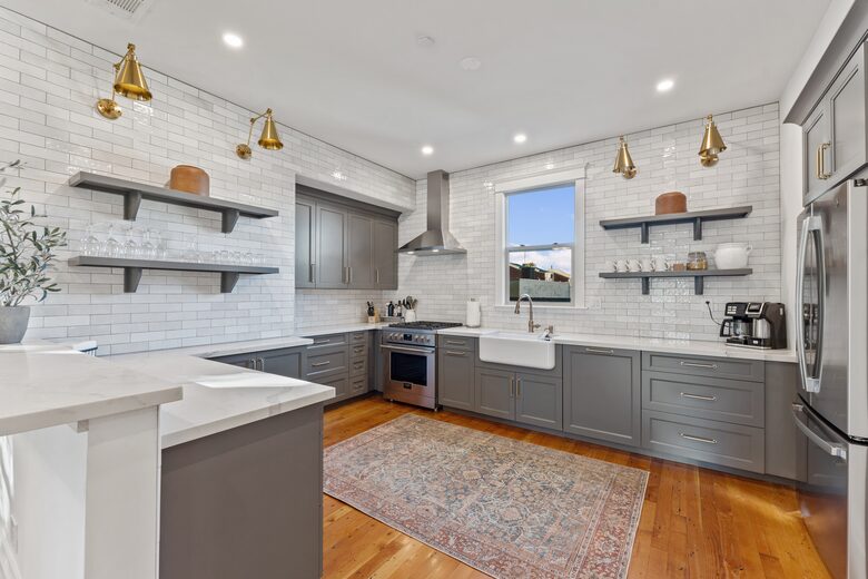 Modern Farmhouse 2 Blocks to Downtown Napa! - Napa, California