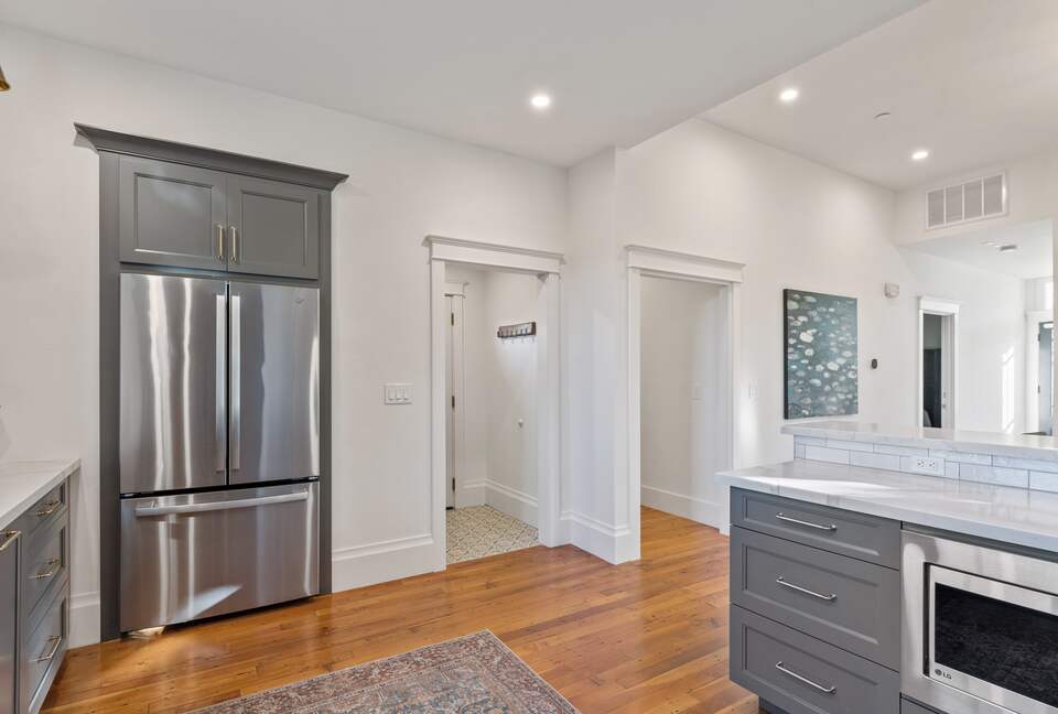 Modern Farmhouse 2 Blocks to Downtown Napa! - Napa, California