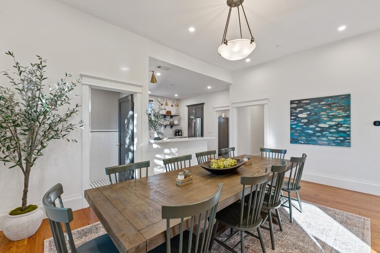 Modern Farmhouse 2 Blocks to Downtown Napa! - Napa, California