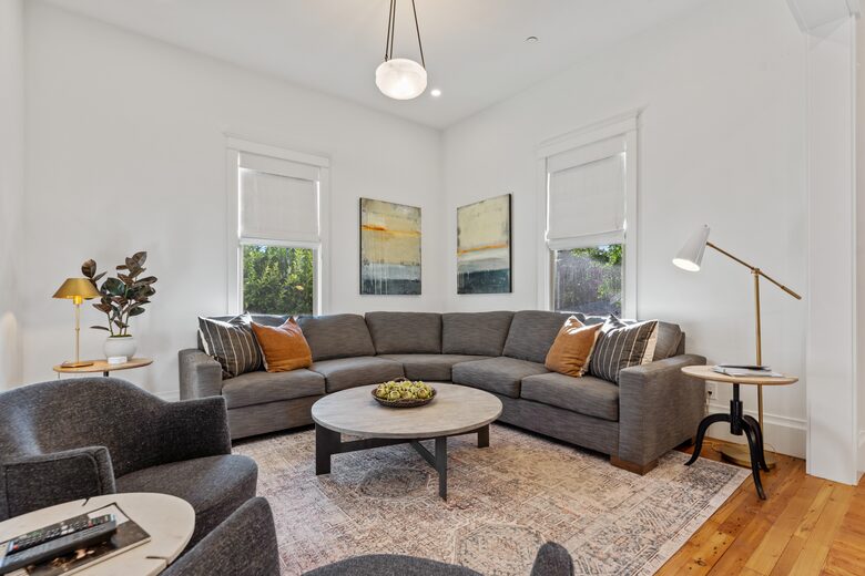 Modern Farmhouse 2 Blocks to Downtown Napa! - Napa, California