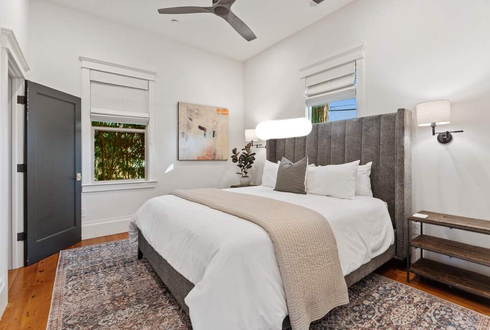 Modern Farmhouse 2 Blocks to Downtown Napa! - Napa, California