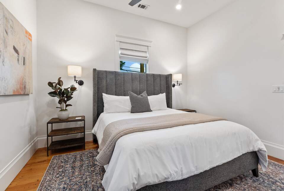 Modern Farmhouse 2 Blocks to Downtown Napa! - Napa, California