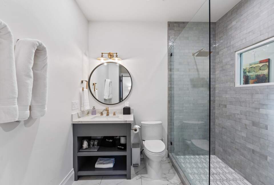 Modern Farmhouse 2 Blocks to Downtown Napa! - Napa, California