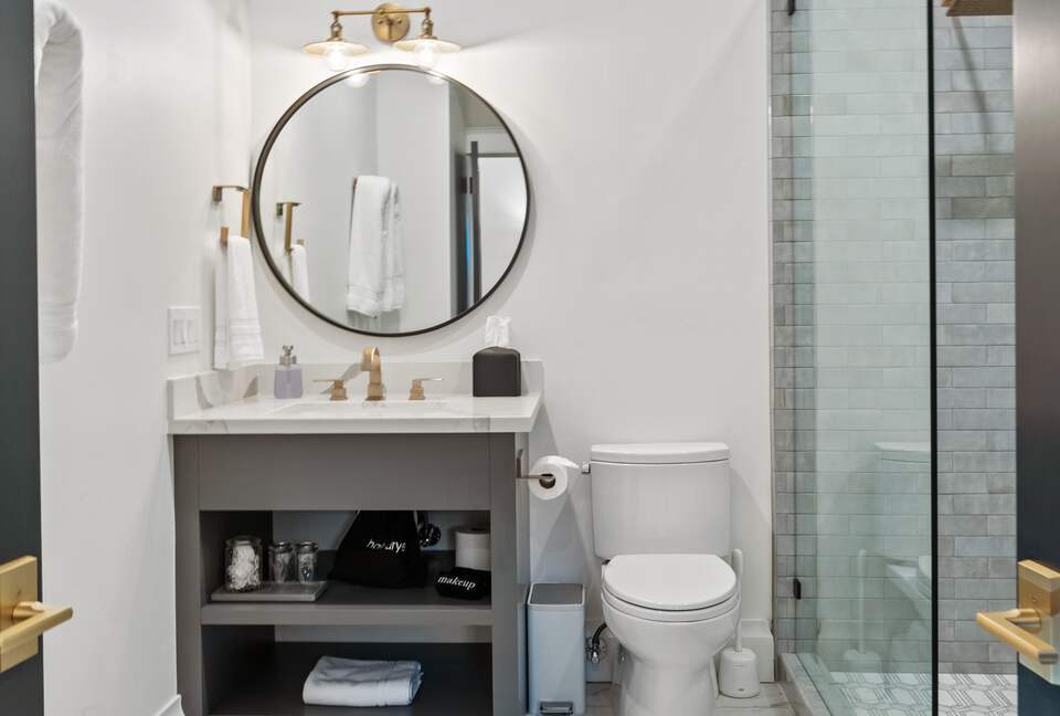 Modern Farmhouse 2 Blocks to Downtown Napa! - Napa, California