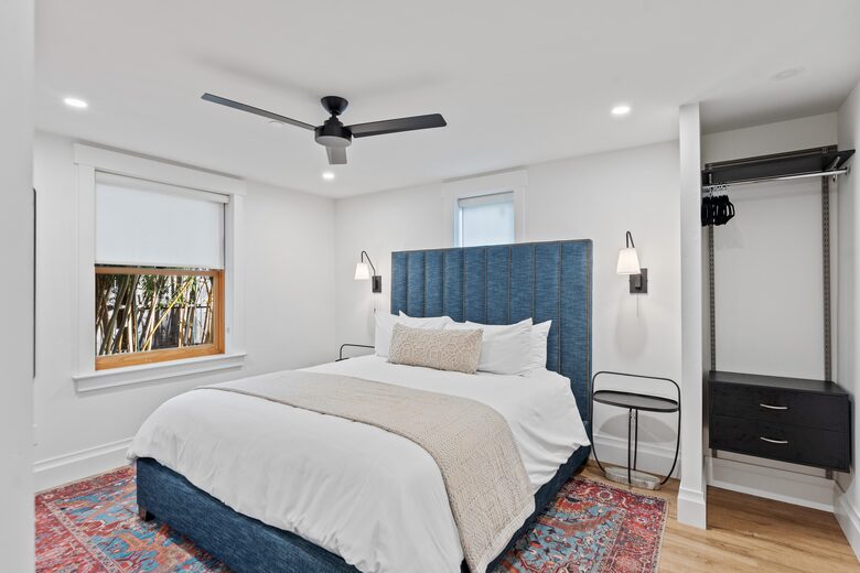 Modern Farmhouse 2 Blocks to Downtown Napa! - Napa, California