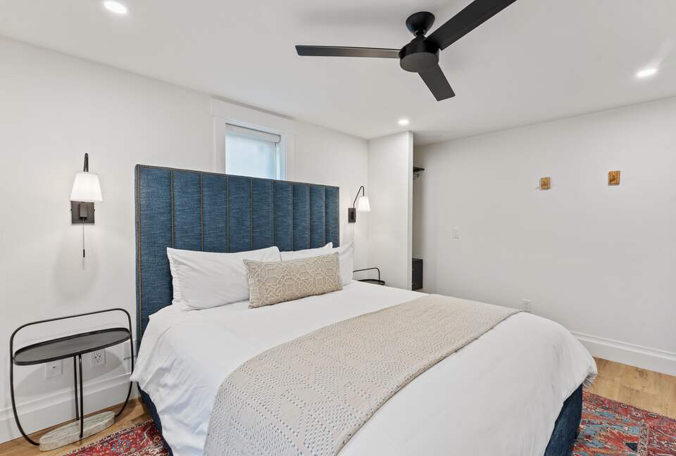 Modern Farmhouse 2 Blocks to Downtown Napa! - Napa, California