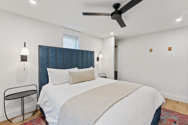 Modern Farmhouse 2 Blocks to Downtown Napa! - Napa, California