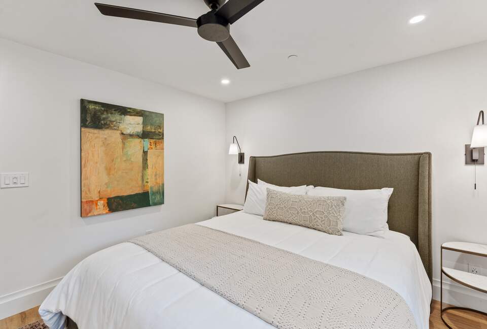 Modern Farmhouse 2 Blocks to Downtown Napa! - Napa, California