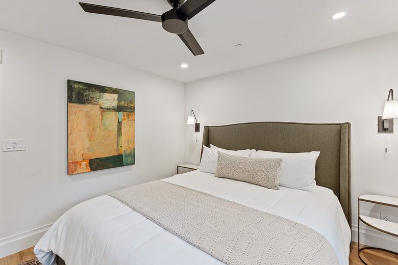 Modern Farmhouse 2 Blocks to Downtown Napa! - Napa, California