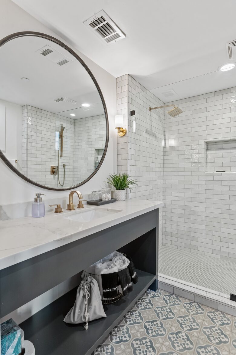 Modern Farmhouse 2 Blocks to Downtown Napa! - Napa, California