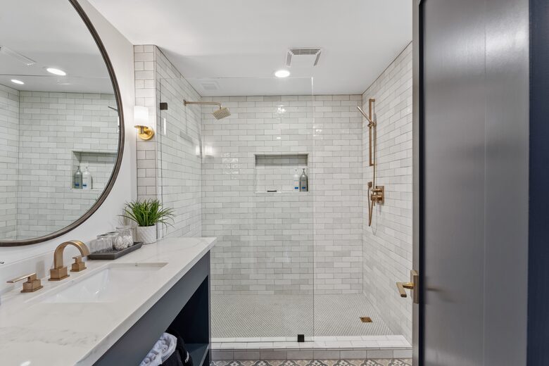 Modern Farmhouse 2 Blocks to Downtown Napa! - Napa, California