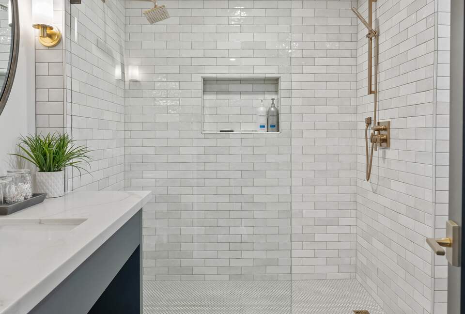 Modern Farmhouse 2 Blocks to Downtown Napa! - Napa, California