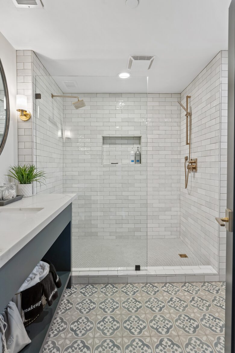 Modern Farmhouse 2 Blocks to Downtown Napa! - Napa, California