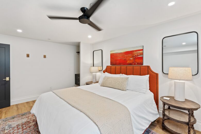 Modern Farmhouse 2 Blocks to Downtown Napa! - Napa, California